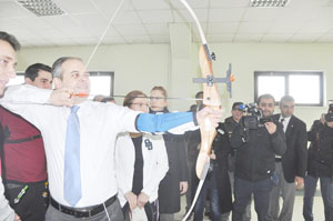 BAKAN KILIÇ OK ATTI