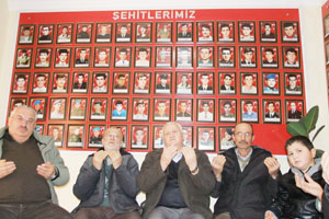 Şehit aileleri duygulu anlar yaşadı