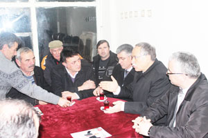 Derdimizi anlatmak için ulaşabileceğimiz bir aday istiyoruz