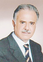ÖZHAN EMEKLİYE AYRILDI