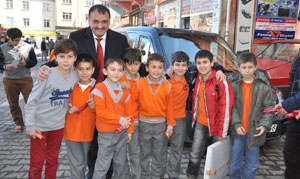Halil Akgül'e vatandaşlardan büyük destek