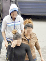 EVDEN ALTIN ÇALANLAR YAKALANDI