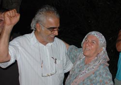 Ergenekon zanlısına alkışlı karşılama