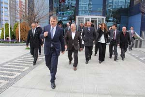 NECDET ÇAMAŞ BELEDİYE  ÇALIŞANLARINI ZİYARET ETTİ
