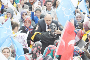 Togar, Tekkeköy halkını değil Birilerini dinler