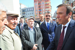 Genç'e yoğun tebrik