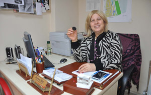 KADIN MUHTAR HEM KANSERİ YENDİ HEM YENİDEN SEÇİLDİ