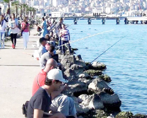 Vatandaşlar sahillere akın etti