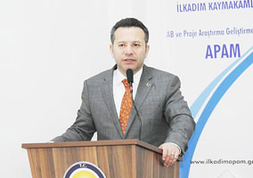 İlkadım'da yeni seçilen muhtarlar eğitim programından geçti