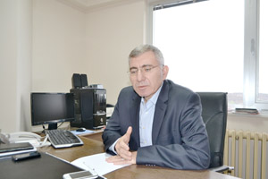 BU TAVRI ANLAMAKTA ZORLANIYORUZ