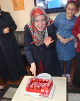 Ayşe Bahadır'a sürpriz kutlama