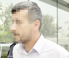 BOĞAZINDAN YARALAYANI BACAĞINDAN BIÇAKLADI