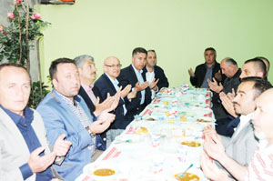 Mescitlide eller semaya kalktı