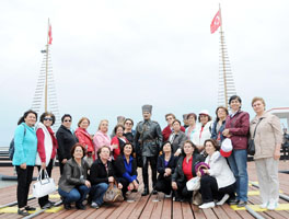 ATATÜRK VE SİLAH ARKADAŞLARINA ZİYARETÇİ AKINI