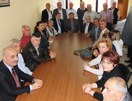 Kalkavan ak parti'yi eleştirdi