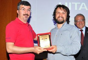 "Üniversiteler her şeyin özgürce konuşulduğu eğitim kurumları olmalıdır"