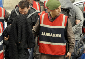 ADAM ÖLDÜRDÜKLERİ İDDİA EDİLEN 4 KİŞİYE CEZA YAĞDI