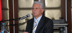 "Seçimler Hakim Gözetiminde Yapılıyor"