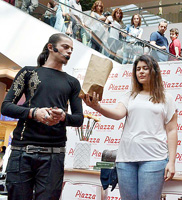 İllüzyonist Aref Piazzada Şok Yarattı