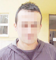 EŞİNİN ARKADAŞINI ÖPEN SANIĞA 1 YIL 3 AY HAPİS CEZASI