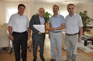 Yüksekokuldan Başkan Kula Plaket