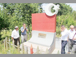 Alkışlar Başkan Sarıcaoğluna