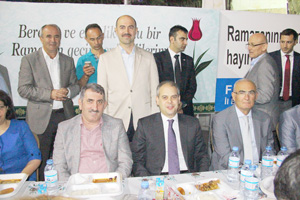 İFTAR YEMEĞİNE BAKAN KILIÇ'DA KATILDI