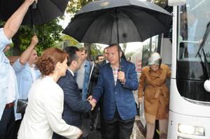 ERDOĞAN VE EŞİ VALİLİĞİ ZİYARET ETTİ