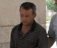 AMCASININ OĞLUNU BIÇAKLA AĞIR YARALADI