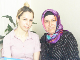 Ev hanımları Derneği'nde düzenlenen kurslar kadınları sosyalleştiriyor