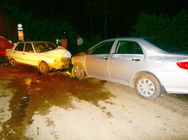 Çarşamba'da iki otomobil çarpıştı: 2 yaralı