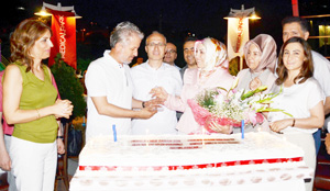 MEDICAL PARK ÇALIŞANLARI İFTAR YEMEĞİNDE BULUŞTU