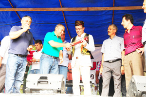 "Biz, Halka Hizmetin Ağası Oluruz"