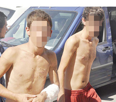 1 KİŞİYİ BIÇAKLAYAN 3 KİŞİYİ, POLİS LİNÇTEN KURTARDI