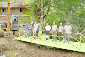 Ayvacık'a Köprü Yapıldı