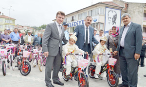 Ladik'te çocuklar şölenle erkekliğe ilk adımı attı