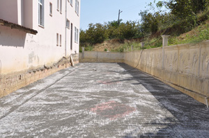 ÖĞRENCİ YURDUNA KİLİT PARKE YAPILDI