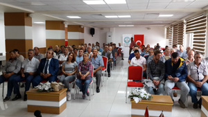 Çiftçiler yaralanma ve zehirlenmelere karşı bilgilendirildi