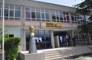 CAMİ YAPILMASI İÇİN 48 YILLIK OKUL TAŞINDI