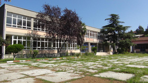 48 YILLIK OKUL TAŞINDI, BİNA BOŞ KALDI