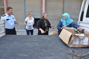 Hamile Köpeğe Belediyeden Yardım Eli