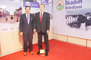 ERDOĞAN'IN BALMUMU HEYKELİ TARTIŞMA YARATTI