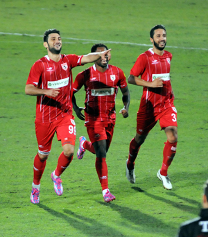 SAMSUNSPOR ADİLOVİÇ'LE TURLADI