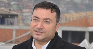 Başhekim yardımcısına makamında bıçaklı saldırı