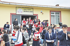 Tekkeköyde Eğitime Büyük Destek