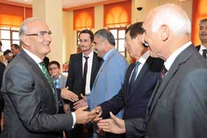 Samsun protokolü vatandaşla bayramlaştı