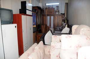 İKİNCİ EL EŞYA SATAN MAĞAZALARDA SIĞINMACI BEREKETİ