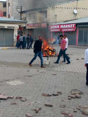 Patnos'u savaş alanına çevirdiler