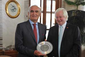 KARDEŞ ALMAN HEYETİ MAVİ IŞIKLARA HAYRAN KALDI