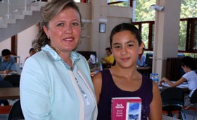 Kitap kurduna anlamlı yardım